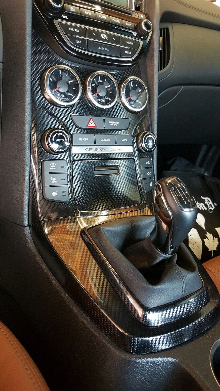 Carbon fiber Genesis Coupe console